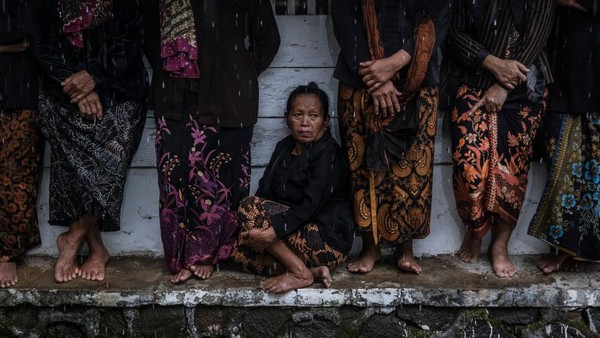 Ritual Unggahan atau Sadran merupakan tradisi yang digelar setiap Jumat terakhir pada bulan Ruwah (Syaban) guna menyambut datangnya bulan suci Ramadhan. Ritual Unggahan atau Sadran merupakan tradisi yang digelar setiap Jumat terakhir pada bulan Ruwah (Syaban) guna menyambut datangnya bulan suci Ramadhan.