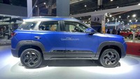 Suzuki Brezza CNG secara desain masih mirip versi regular, yakni berdimensi mungil perpaduan aksen membulat dan mematah di sejumlah bagian. Foto: Gaadiwaadi.