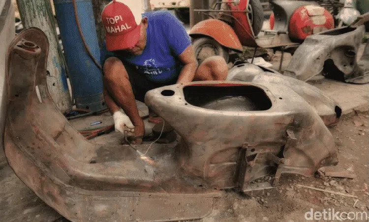 Vespa Klasik Makin Asyik