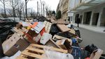 Waduh, Sampah Makin Numpuk Dekat Menara Eiffel Gegara Aksi Mogok Kerja