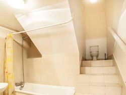 10 Dekorasi Rumah Terburuk, Tertarik Bikin Kayak Gini?