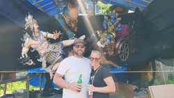 Saat Bule Aussie Dibuat Takjub Oleh Ogoh-ogoh di Bali