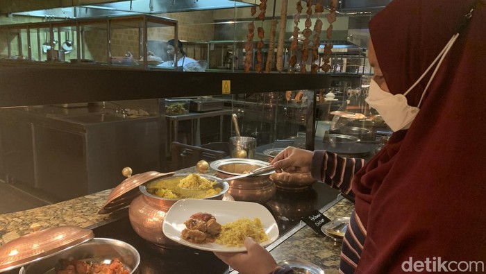 Aneka menu berbuka di JW Marriot Medan. (Kartika Sari/detikSumut)