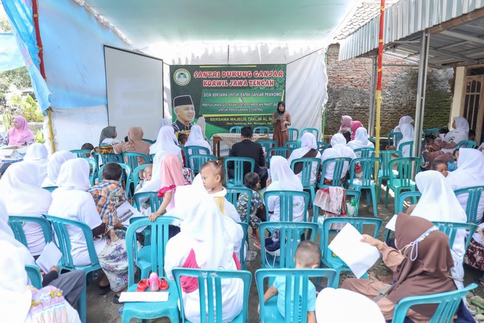 Cegah Stunting, Relawan Ganjar Beri Penyuluhan Gizi Anak di Demak