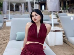 7 Foto Cesen eks JKT48, Istri Marshel Widianto yang Jadi Sorotan