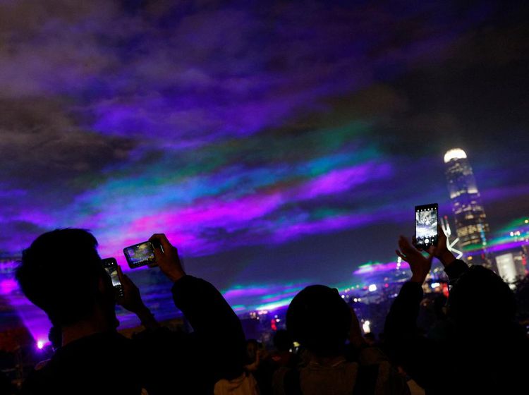 Ada Aurora Borealis di Langit Hong Kong, Kok Bisa?
