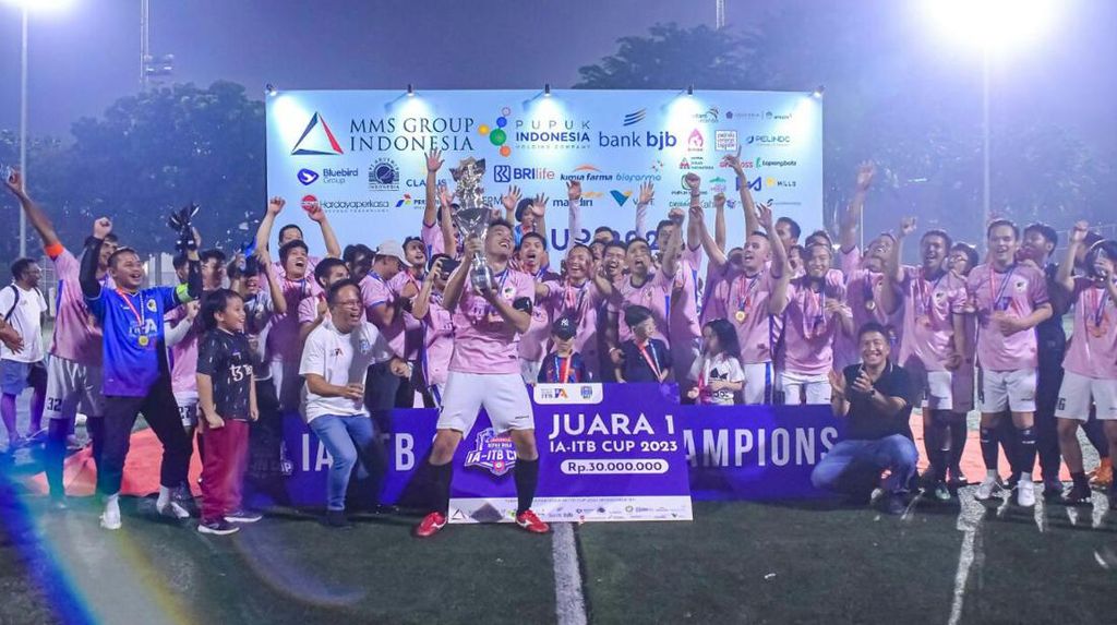 Alumni Elektro Juara di IA-ITB Cup 2023