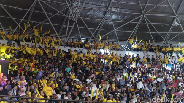 Suasananya grand final Proliga 2023 di GOR Amongrogo. Minggu (19/3/2023).