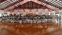 Aktivitas ini diikuti ratusan peserta.