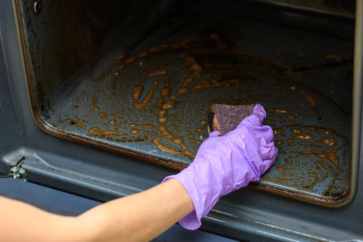 5 Tips Sederhana Bersihkan Oven di Rumah, Anti Ribet!