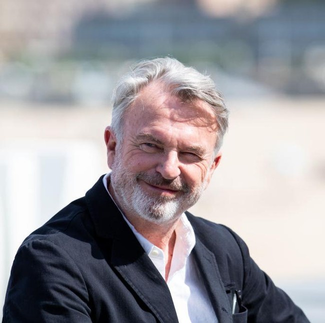 Ungkapan Duka Mengalir Deras Usai Bintang Jurassic Park, Sam Neill Meninggal