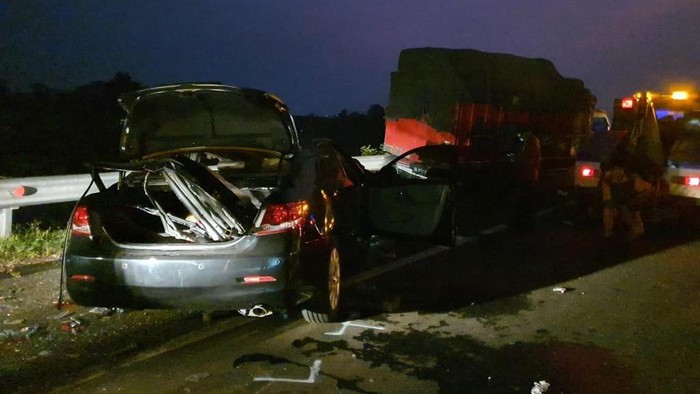 Kecelakaan menewaskan Syabda Perkasa Belawa, atlet bulutangkis Indonesia. Syabda meninggal akibat kecelakaan di Tol Pemalang, Jawa Tengah, Senin, 20 Maret 2023.
