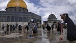 Aksi Bersih-bersih Kompleks Masjid Al Aqsa Sambut Ramadan