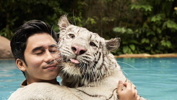 Alshad Ahmad Kulineran di Jepang, Cicip Daging Panggang hingga Butterbeer