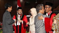 Pengucapan sumpah disaksikan langsung oleh Presiden Joko Widodo (Jokowi), jajaran menteri kabinet Indonesia Maju, serta para tamu kedutaan dan pejabat negara lainnya.