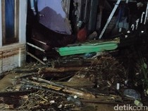 Korban Gempa Cianjur Dilanda Banjir Bandang, Tenda Pengungsi Hanyut