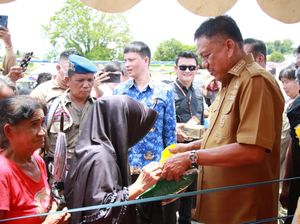 Gubernur Sulut Salurkan 10 Ton Beras Gratis Saat Pasar Murah di Manado