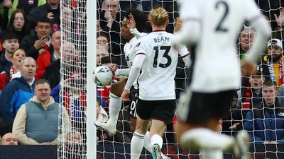 Momen Tangan Willian Awali Kebangkitan MU Lawan Fulham