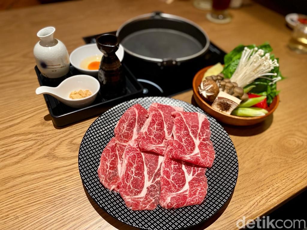 Hotaru Shabu Shabu : Lezatnya Shabu Kagoshima Wagyu yang Juicy ala Jepang