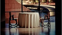 Restoran Nerua berhasil menarik perhatian banyak orang, karena desainnya yang elegan, dan makanannya yang mewah. Foto: Pool/Site