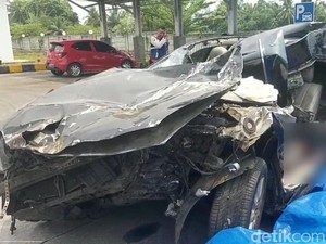 Dialami Hermanto Dardak sampai Syabda Perkasa, Ngerinya Tabrak Belakang Truk