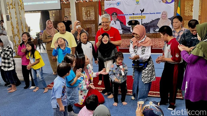 Peringatan Hari Down Syndrome Dunia di Pendopo Kota Bandung, Senin (20/3/2023).