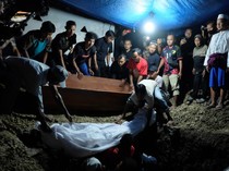 Foto-foto Pemakaman Pebulutangkis Syabda Perkasa