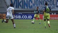 Hasil Liga 1: Persib Tundukkan 10 Pemain Dewa United 2-1