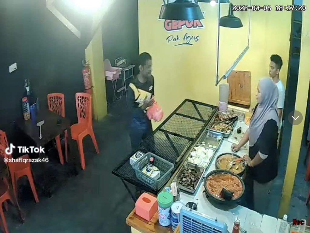 Pemilik Restoran Ini Banjir Pujian Saat Beri Makanan Gratis