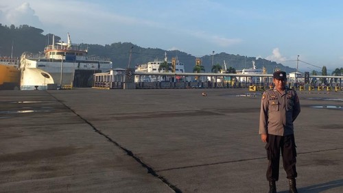 Situasi Pelabuhan Lembar Lombok Barat, Senin (20/3/2023). Foto: istimewa.