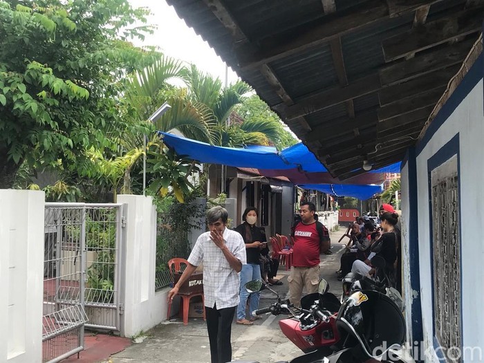 Suasana rumah duka wanita diduga korban mutilasi di wisma Jalan Kaliurang (Jakal), Sleman, Senin (20/3/2023). Rumah duka berada di Kota Jogja.