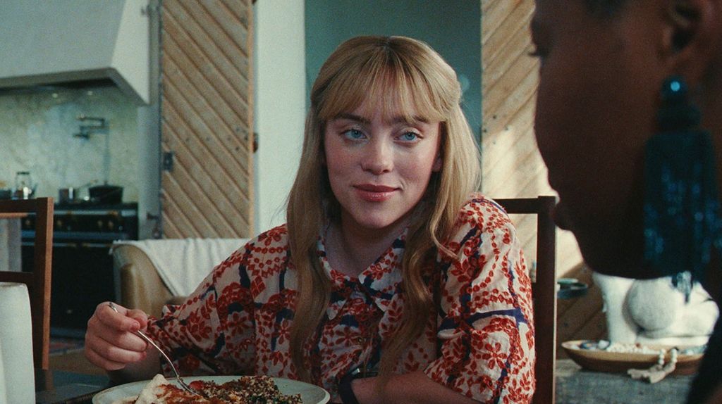 Kisah Debut Billie EIlish di Swarm, Jadi Pemimpin Sekte Sesat Alison Mack