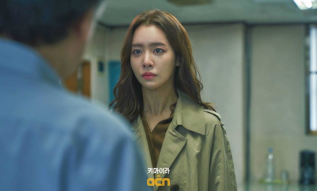 Peran yang diperankannya beragam. Seperti dalam drama Korea Chimera sebagai reporter yang menyelidiki kasus pembunuhan berantai. Foto: Instagram