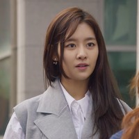 Namanya mulai banyak dikenal setelah membintangi drama Korea Cheese In The Trap. Di mana Cha Joo Young berperan sebagai wanita yang terobsesi dengan Park Hae Jin dan merundung Kim Go Eun. Foto: Instagram