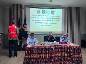 Nusra Sepekan: Bule Lansia Kerja di Supermarket-3 Anak Tertimbun Longsor