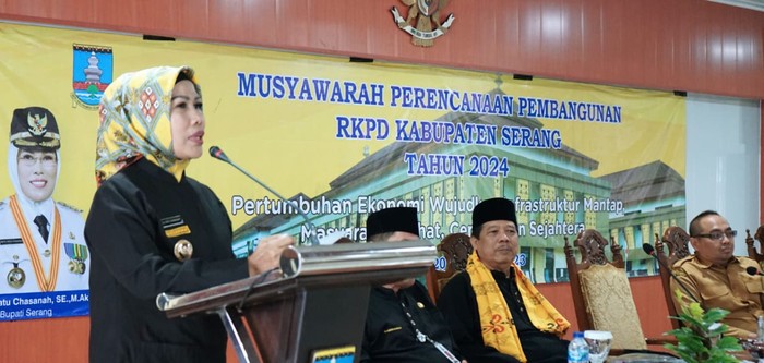 Bupati Serang Ratu Tatu Chasanah