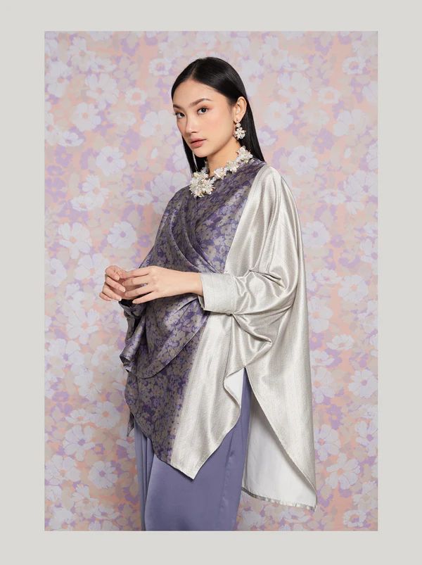 Cara merawat baju bahan satin agar tidak mudah rusak.