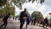 Odinga menyerukan protes terhadap pemerintah Ruto, Presiden terpilih Kenya, atas kesengsaraan ekonomi yang dihadapi oleh warga Kenya.