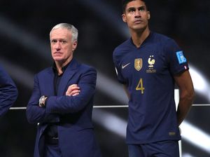 Deschamps Kecewa Ditinggal Pensiun Varane