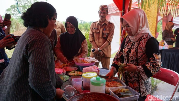 Festival Mojotirto di bantaran Sungai Ngotok, Kota Mojokerto
