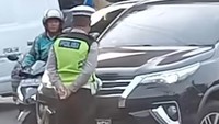 Intip Pajak Fortuner yang Sundul Polisi