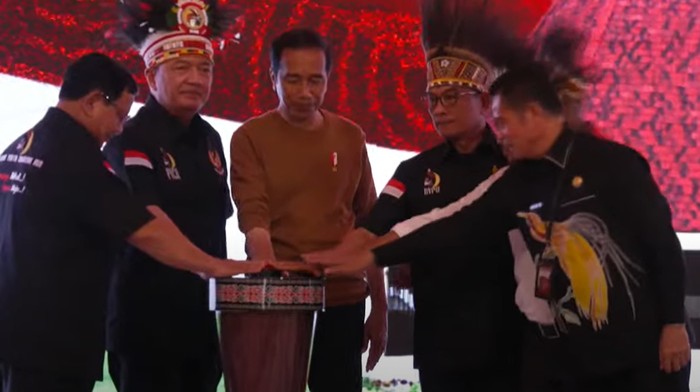 Jokowi dkk Resmikan Papua Youth Creative Hub