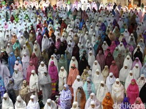 Kapan Tarawih Pertama 2023? Berikut Penjelasannya