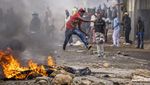 Momen Massa Demo Bentrok dengan Polisi di Kenya