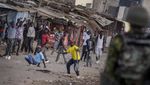 Momen Massa Demo Bentrok dengan Polisi di Kenya