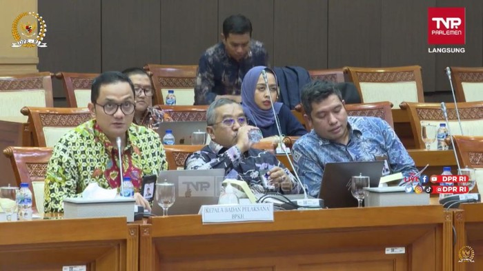 Ketua BPKH Fadlul Imansyah rapat di Komisi VIII DPR.