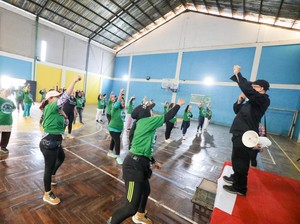 Komunitas Ojol Ajak Driver Wanita Tetap Bugar Lewat Zumba Bersama