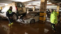 Kondisi Mobil-mobil yang Jadi Korban Banjir Turki