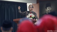 Mengintip Isi Garasi Menkopolhukam Mahfud MD