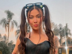 8 Foto Penyanyi yang Bikin Skandal Saat Konser, Lakukan Aktivitas Seks